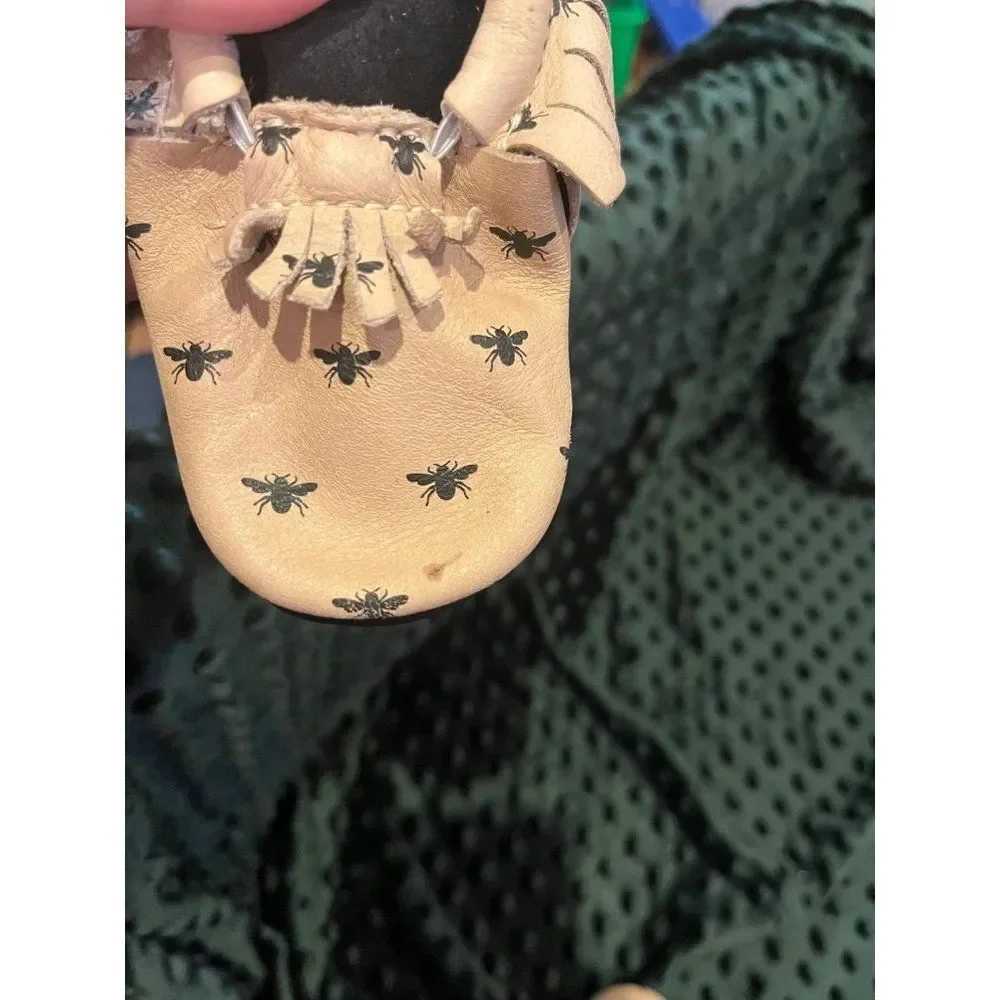 Freshly Picked Moccasins tan and black bees baby size 3 shoes